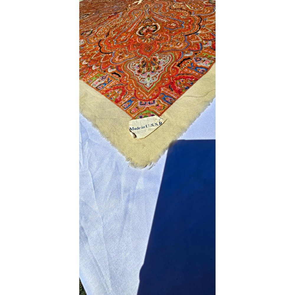authentic vintage Soviet-era paisley shawl 35×37 U.S.S.R